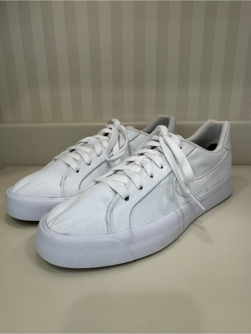 Nike Women's Court Royale Canvas Sneakers CD5405-101 - Picture 6 of 16